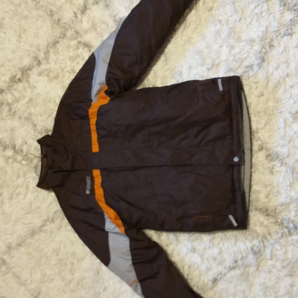 Columbia youth size 14/16 quilted winter coat with zip pockets,adjustable wrists